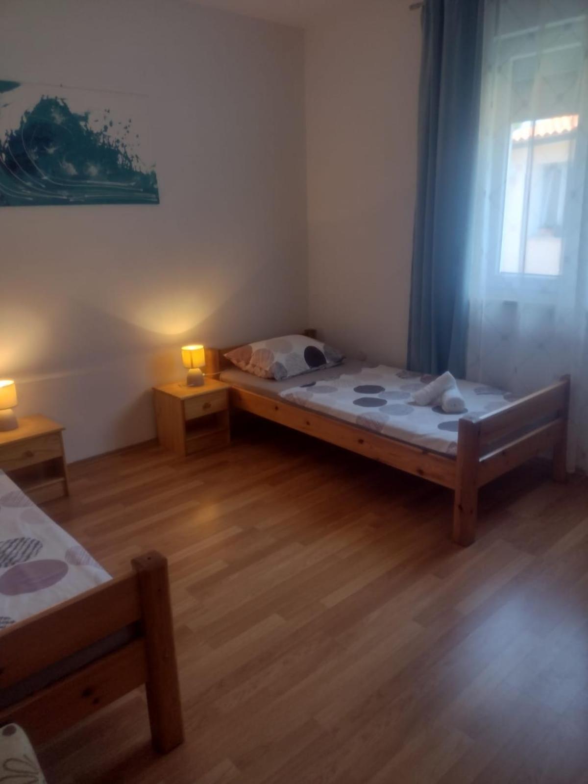 Spacious Apartment With Parking&Garden Marčana Habitación foto
